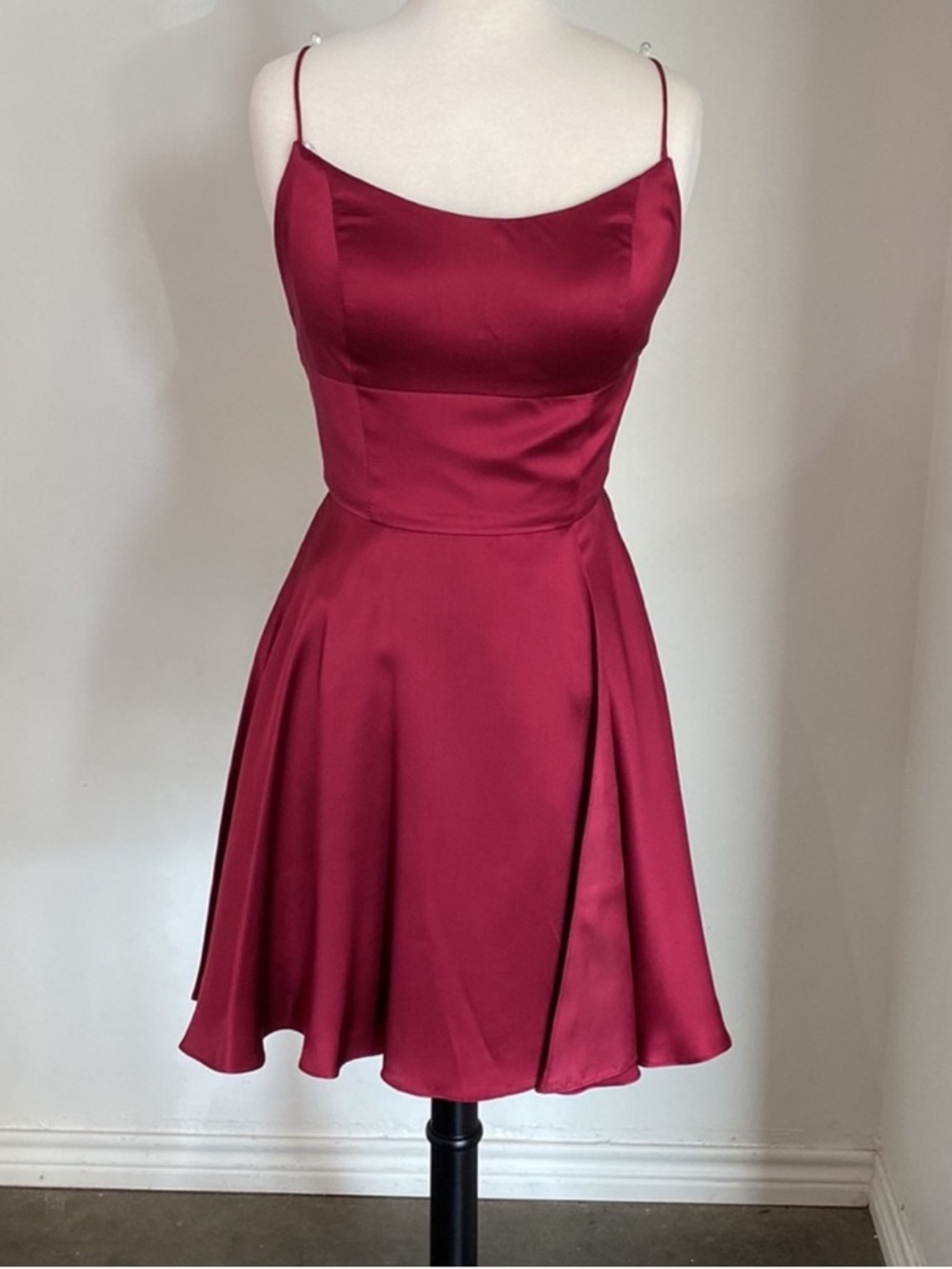 Sherri Hill 2 Red 100% Silk A-Line Spaghetti Strap & Tie Back Formal Dress